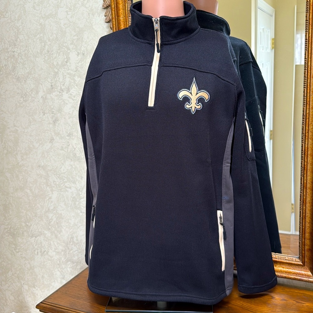 Quarter-Zip New Orleans Saints Sweatshirt w/Embroidered Logo. Sz L. Black/gold.